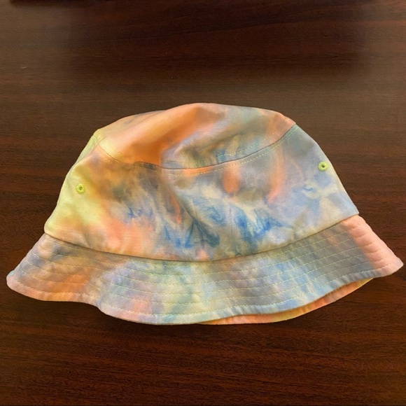 Tie Dye Bucket Hat - Picture 4 of 5